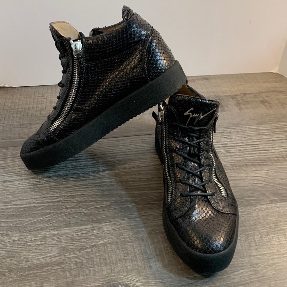 Giuseppe Zanotti black snake skin sneakers 42 1/2